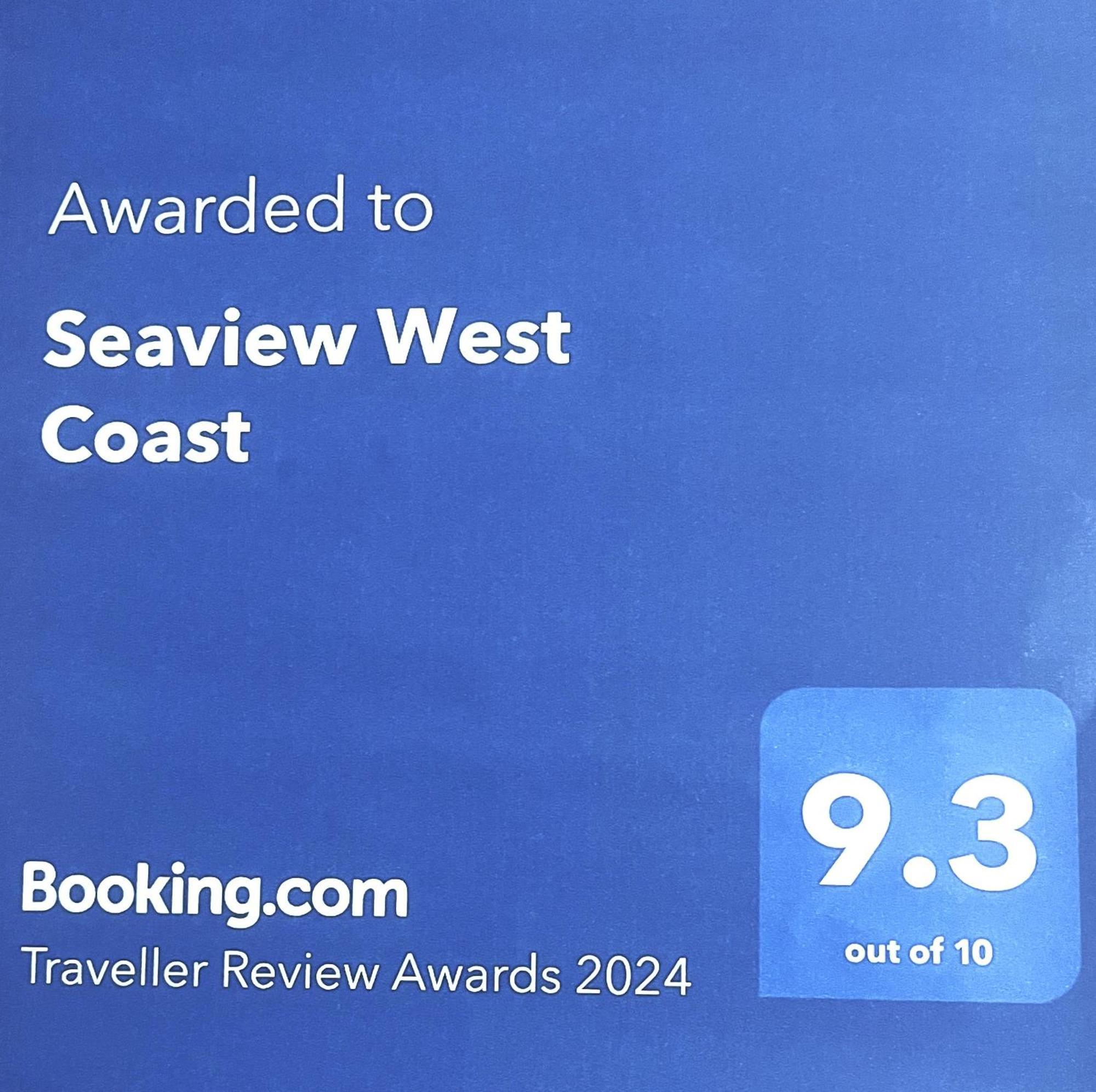 Seaview West Coast - Exceptional - 2 Bedrooms Sleeps 5 -Stunning Sea Views - 500 Metres To Beach Bournemouth Bagian luar foto